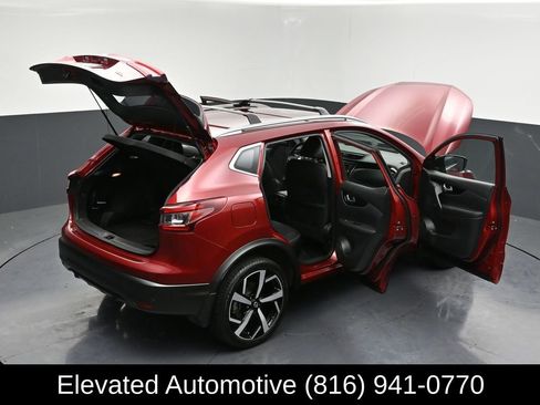 Used 2021 Nissan Rogue Sport SL FWD image 33