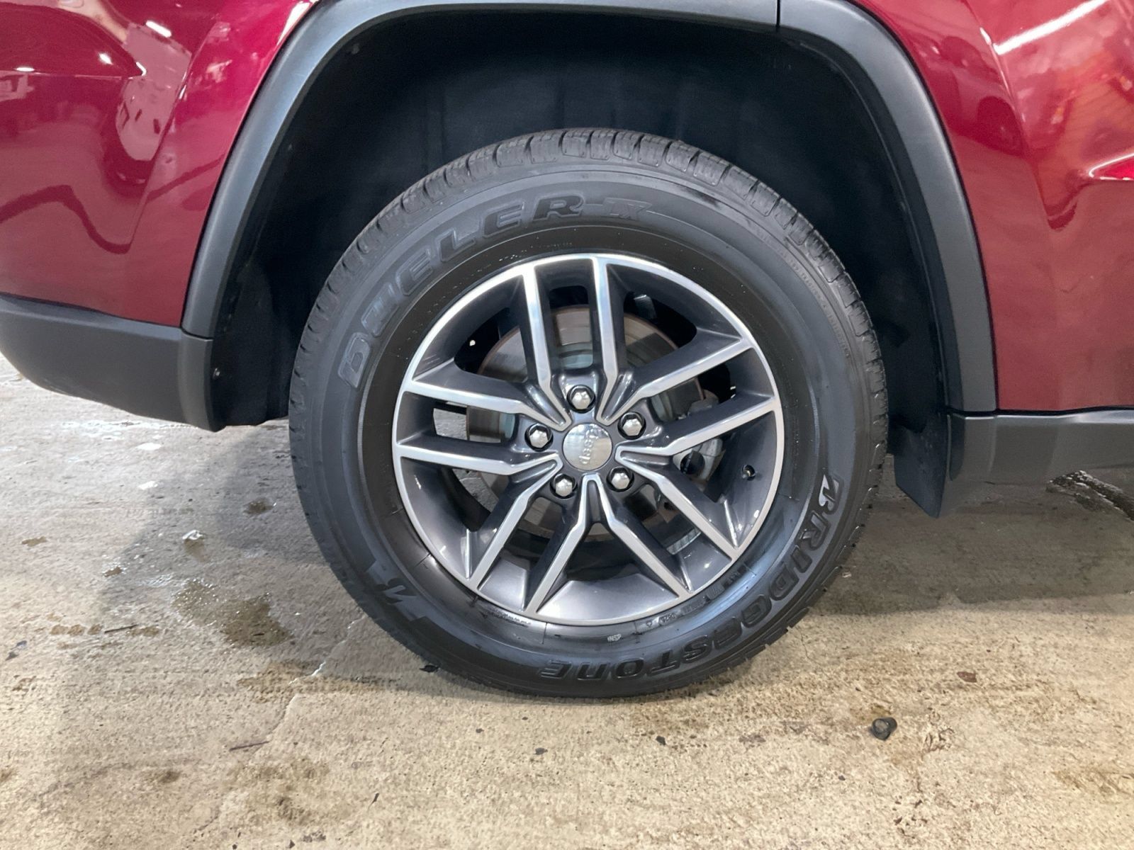 Used 2017 Jeep Grand Cherokee Limited w/ Trailer Tow Group IV AWD/4WD image 21