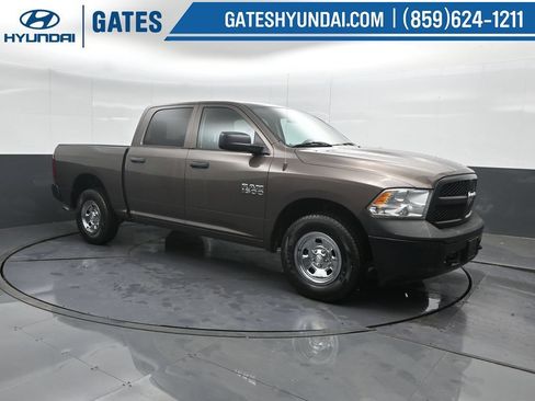 Used 2018 RAM 1500 Tradesman w/ Popular Equipment Group AWD/4WD image 4