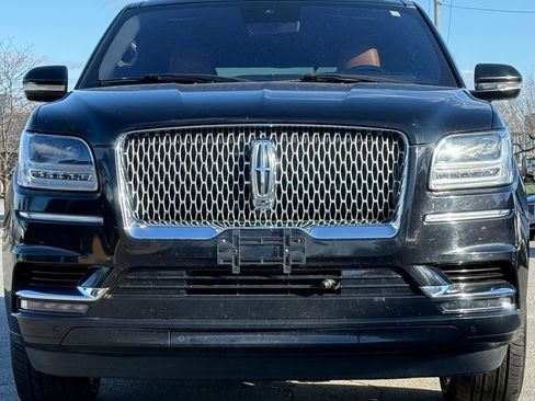 Used 2019 Lincoln Navigator Reserve AWD/4WD image 8