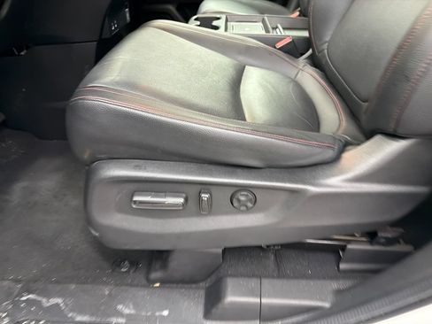Used 2025 Honda Odyssey Sport-L image 10