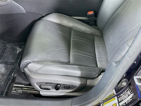 Used 2022 Lexus ES 300h w/ Luxury Package image 26