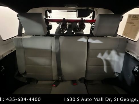 Used 2008 Jeep Wrangler Unlimited Rubicon w/ Dual Top Group AWD/4WD image 25