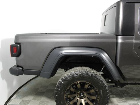 Used 2023 Jeep Gladiator Sport w/ Off Road Group image 19