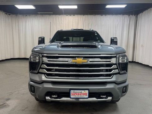 Used 2025 Chevrolet Silverado 3500 High Country w/ High Country Premium Package image 14