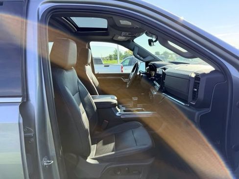 Certified 2023 Chevrolet Silverado 1500 LTZ w/ LTZ Premium Package AWD/4WD image 11
