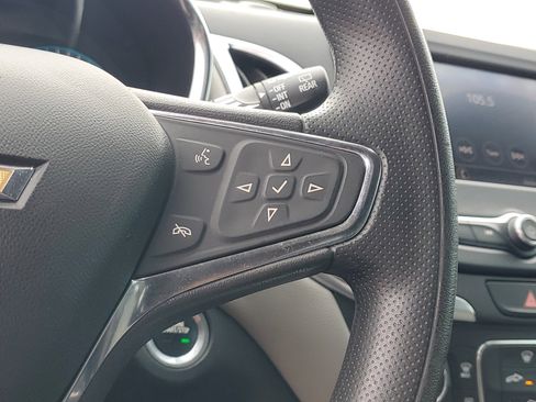 Used 2021 Chevrolet Equinox LS w/ LS Convenience Package image 24