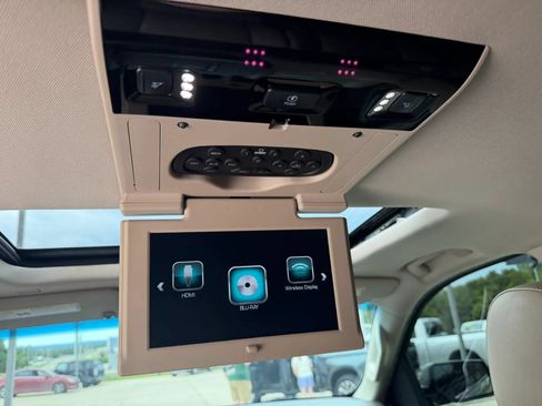 Used 2018 Chevrolet Tahoe LT AWD/4WD image 40