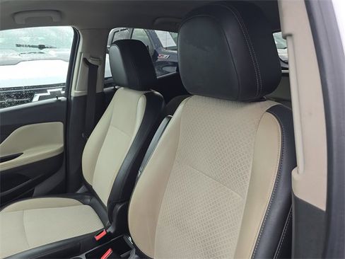 Used 2018 Buick Encore Preferred image 21