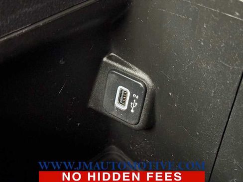 Used 2018 Jeep Wrangler Unlimited Sport S AWD/4WD image 39
