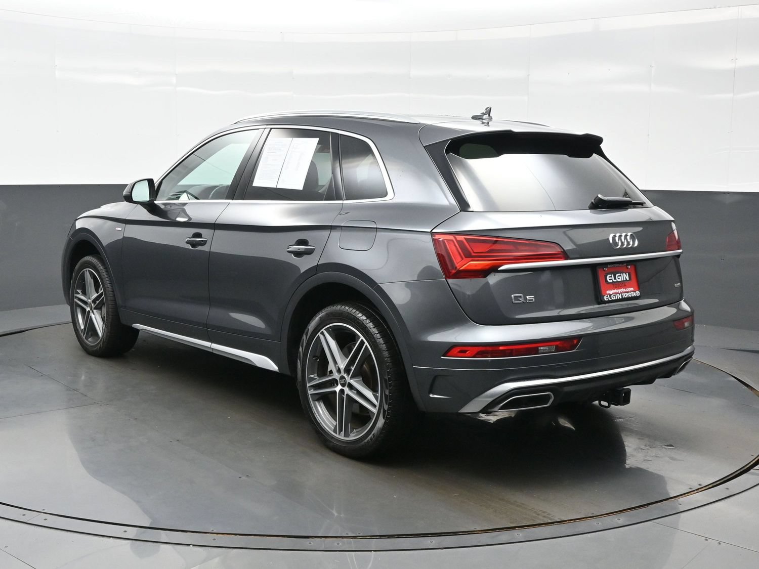 Used 2024 Audi Q5 e Premium Plus AWD/4WD image 4