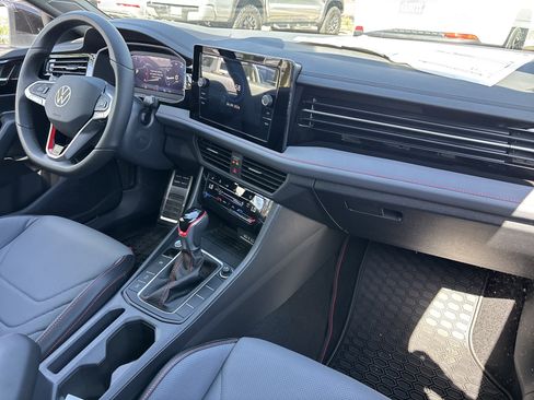 New 2026 Volkswagen Jetta GLI Autobahn image 9