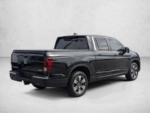 Used 2017 Honda Ridgeline RTL-T image 5