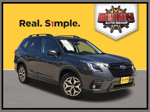 Used 2023 Subaru Forester Premium AWD/4WD image 1