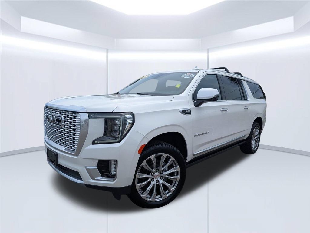 Used 2021 GMC Yukon XL Denali w/ Denali Ultimate Package AWD/4WD image 1