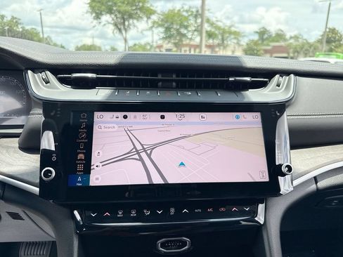 New 2026 Jeep Grand Cherokee L Limited AWD/4WD image 25