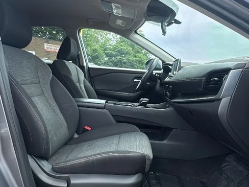 Used 2021 Nissan Rogue SV AWD/4WD image 23