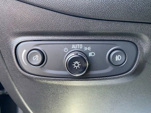 Used 2022 Chevrolet Equinox Premier image 46