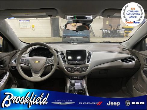 Used 2023 Chevrolet Malibu LS image 13