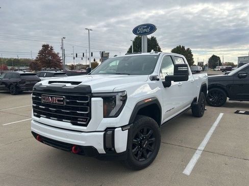 Used 2024 GMC Sierra 2500 AT4 w/ AT4 Premium Plus Package image 1