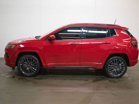 Used 2022 Jeep Compass Limited w/ (RED) Package AWD/4WD image 7