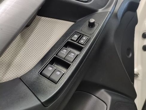 Used 2018 Subaru Forester 2.5i Limited AWD/4WD image 23
