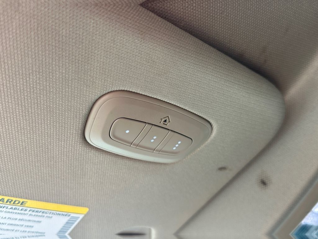 Used 2019 RAM 1500 Laramie AWD/4WD image 22