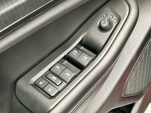 Used 2024 Jeep Grand Cherokee L Laredo RWD image 21