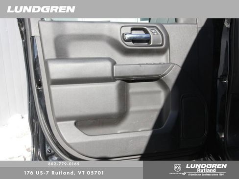 Used 2020 GMC Sierra 1500 4x4 Crew Cab w/ Convenience Package image 14