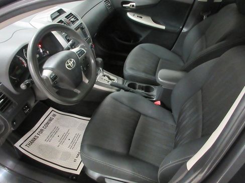 Used 2013 Toyota Corolla S Special Edition image 7