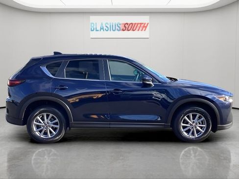Used 2022 MAZDA CX-5 AWD 2.5 S w/ Preferred Package image 2
