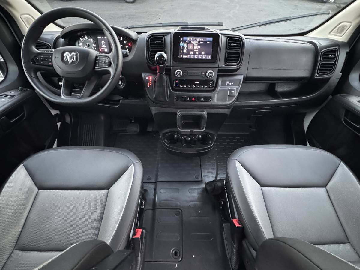 Used 2025 RAM ProMaster 2500 w/ Convenience Group FWD image 21