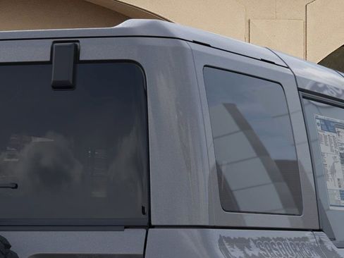 New 2025 Ford Bronco Badlands image 26