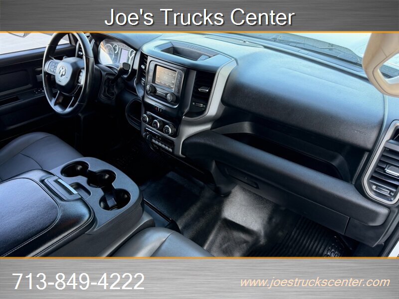Used 2019 RAM 3500 Tradesman w/ Chrome Appearance Group RWD image 24
