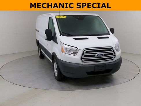 Used 2018 Ford Transit 250 130 Low Roof w/ Exterior Upgrade Package RWD image 9