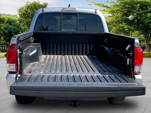 Used 2021 Toyota Tacoma SR w/ SR Convenience Package RWD image 7