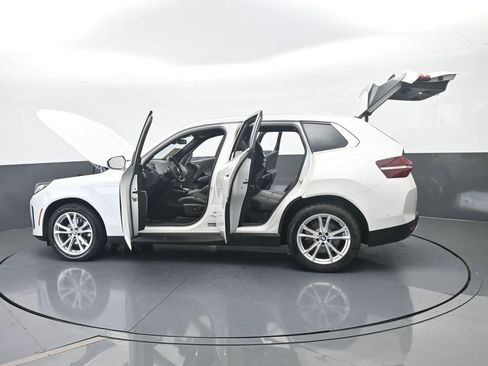Used 2025 BMW X3 xDrive30i image 81