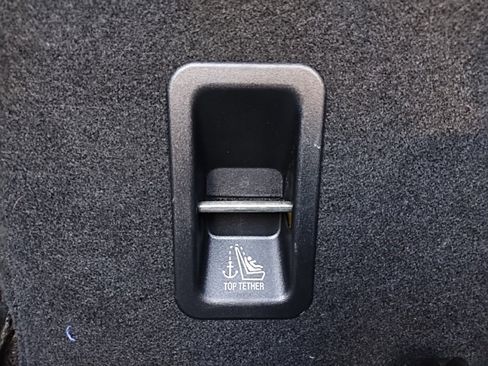 Certified 2025 Subaru Outback Limited image 56