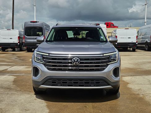 Used 2024 Volkswagen Atlas SE FWD image 11