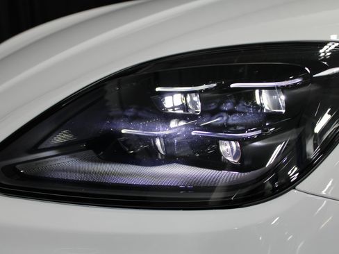 New 2025 Porsche Cayenne Turbo GT image 15