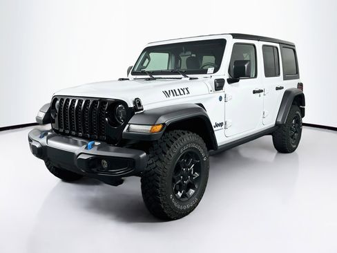 Used 2023 Jeep Wrangler Unlimited w/ Cold Weather Group AWD/4WD image 3