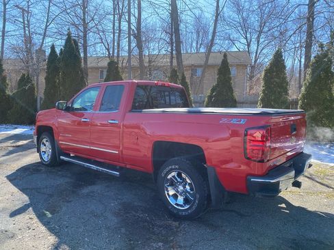 Used 2015 Chevrolet Silverado 1500 LTZ Z71 w/ LTZ Plus Package image 3