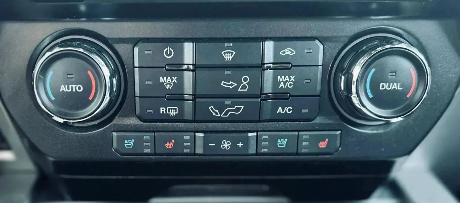 Used 2015 Ford F150 Lariat AWD/4WD image 13