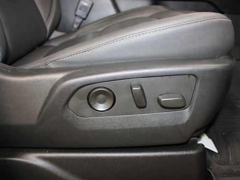 Used 2021 Chevrolet Tahoe Z71 image 35