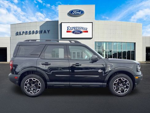 Used 2025 Ford Bronco Sport Outer Banks w/ Outer Banks Tech Package+ image 5