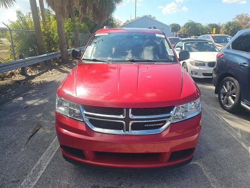Used 2018 Dodge Journey SE image 2