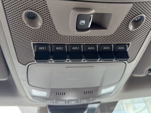 Used 2020 Ford F350 Lariat w/ Chrome Package image 18