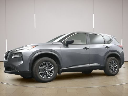 Used 2021 Nissan Rogue S FWD image 14