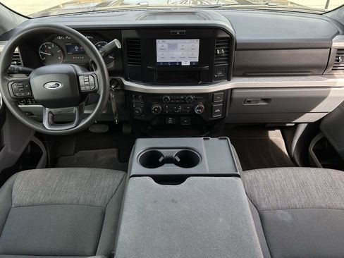 Used 2025 Ford F250 XLT image 11