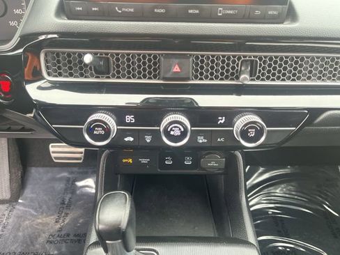 Used 2025 Honda Civic Sport image 18